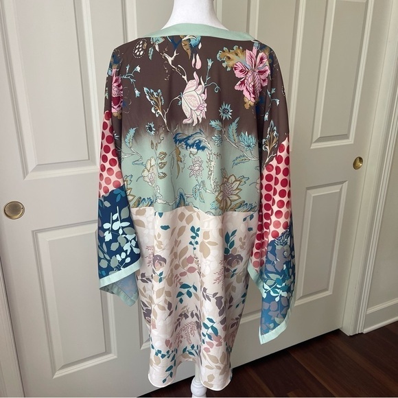 Soft Surroundings Izumi Pullover Kimono Sleeve Asian Floral V-Neck Tunic Blouse - Picture 5 of 13